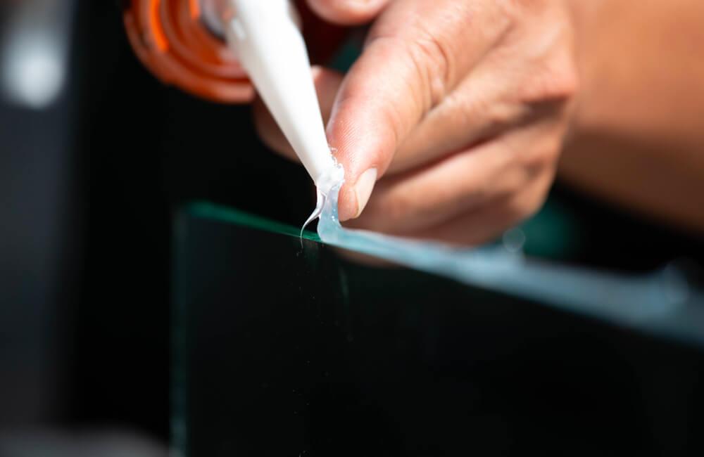 Seal the Right Way: Acetoxy vs. Neutral Silicone sealants?